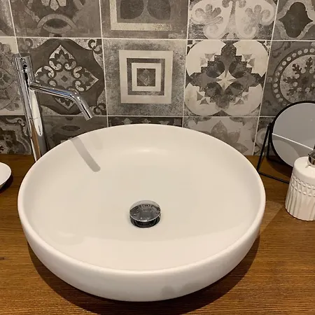 Vecchio Cipresso Inn *