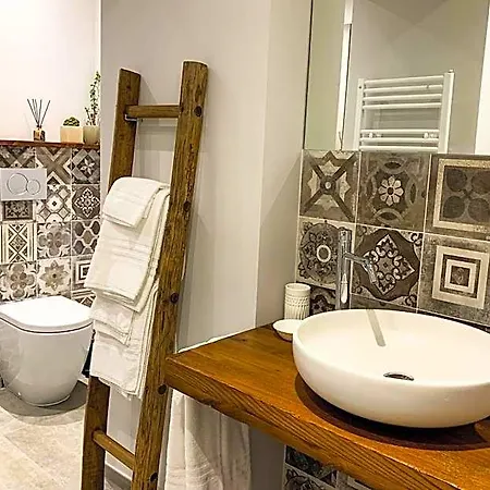 Vecchio Cipresso Inn
